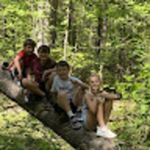 Meet your Posher, Ella